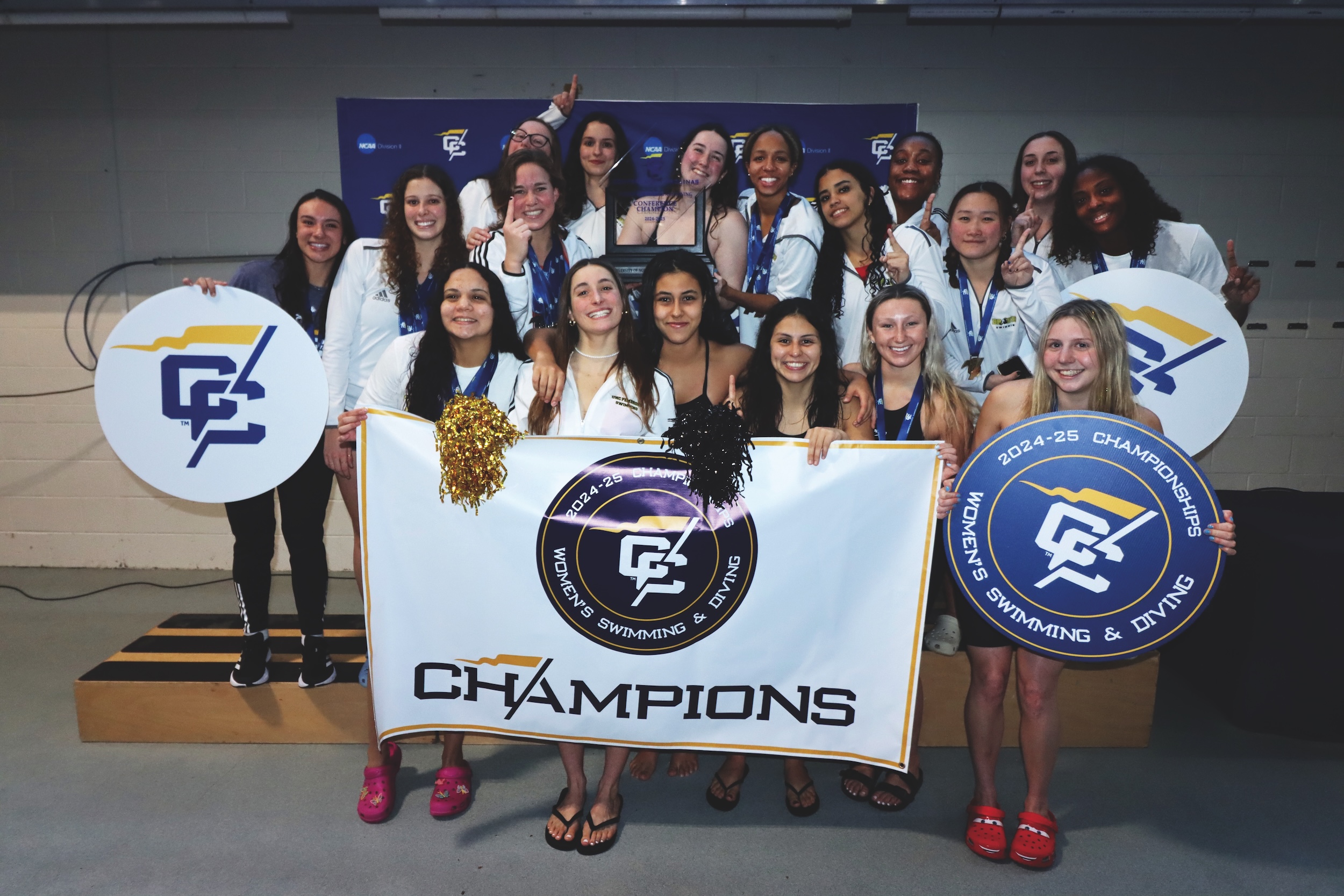 Women's Swimming