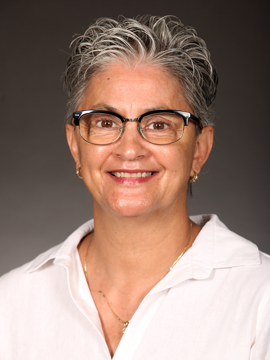 headshot of Alesia Cummings