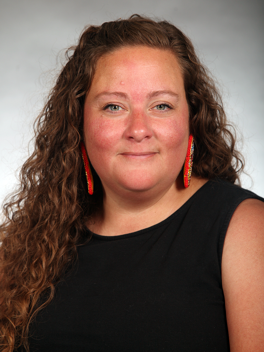 headshot of Allison Cummings