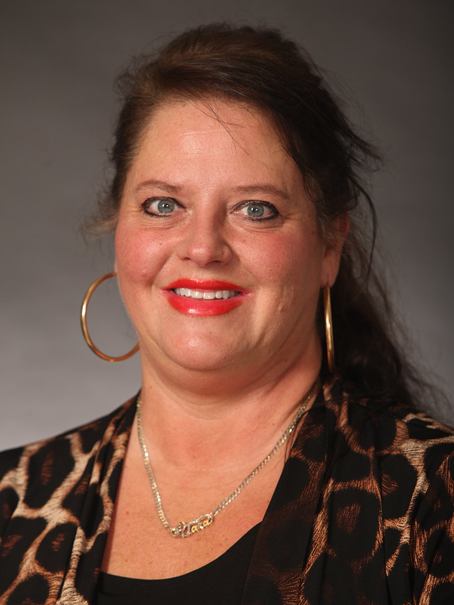 Tara Hunt, headshot