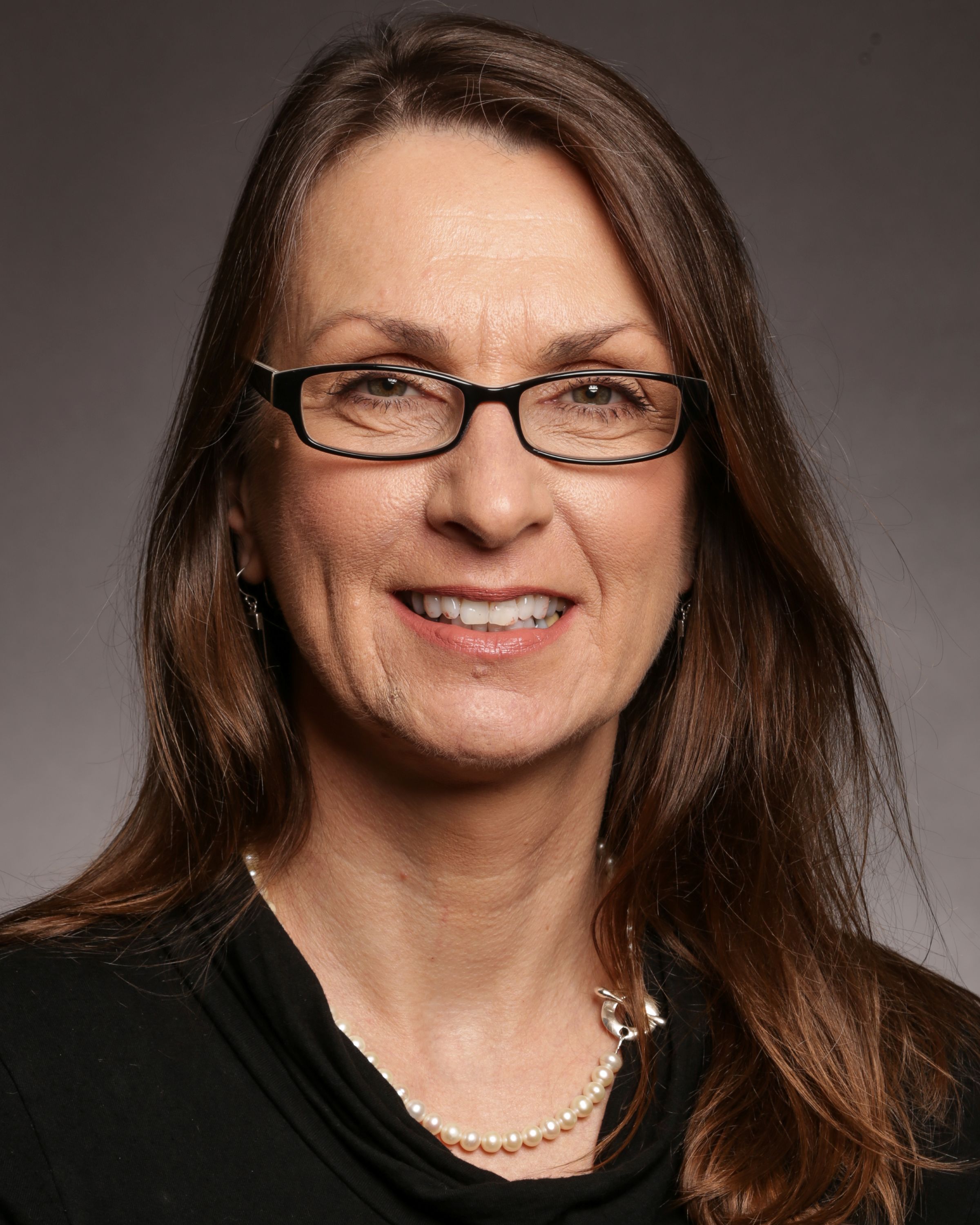 Cynthia Miecznikowski, headshot