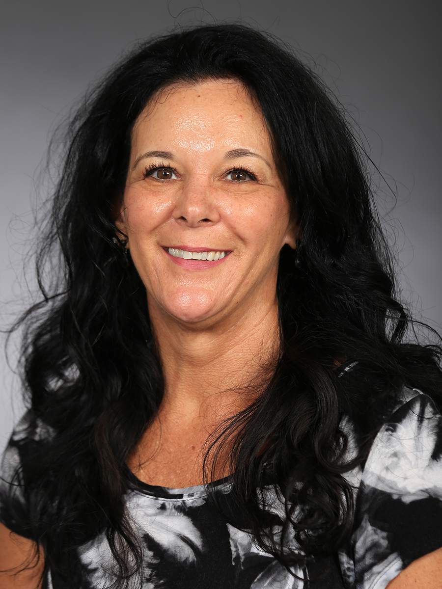 Teri Schlosser, headshot
