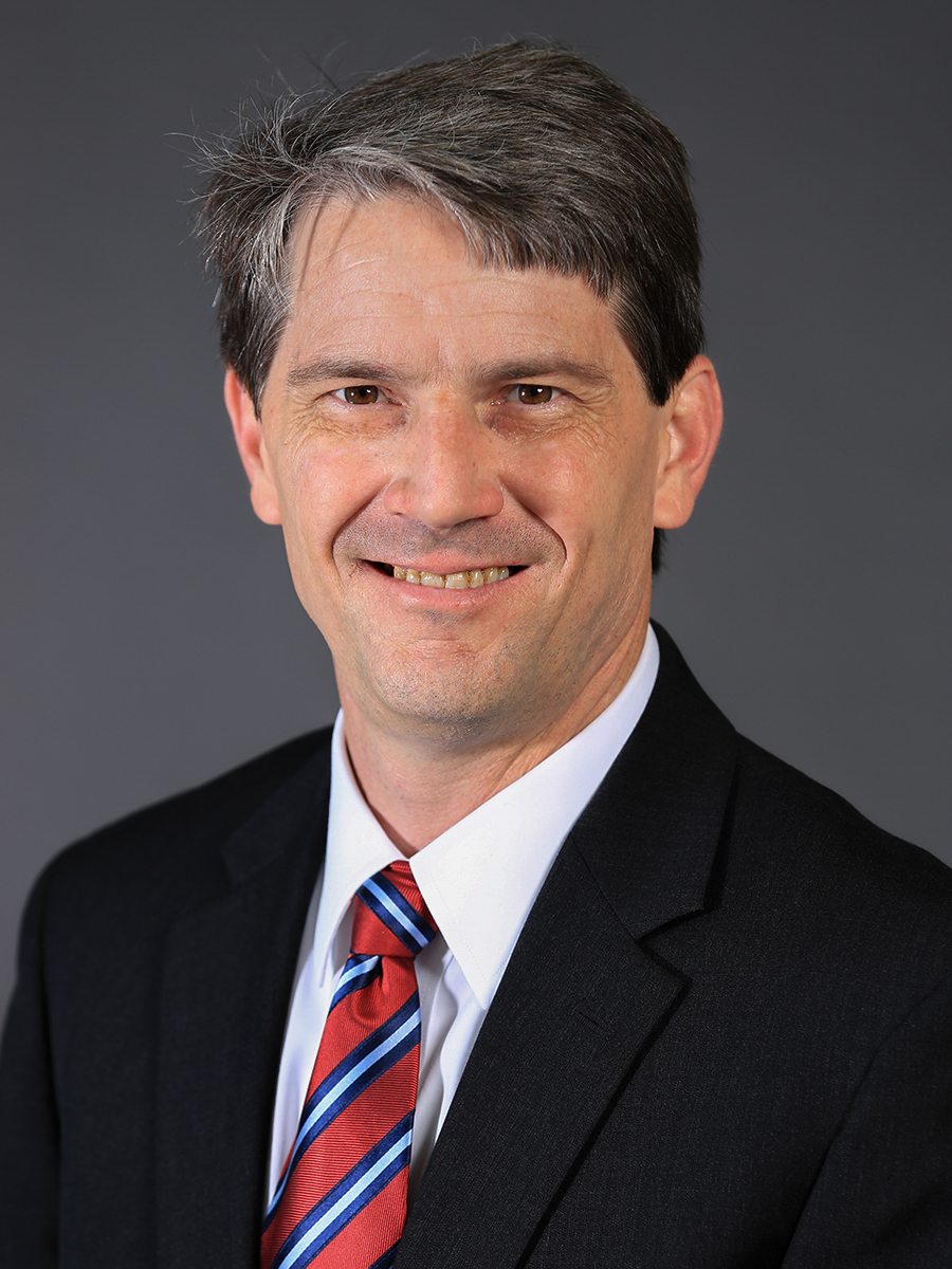 Chris Summers, headshot