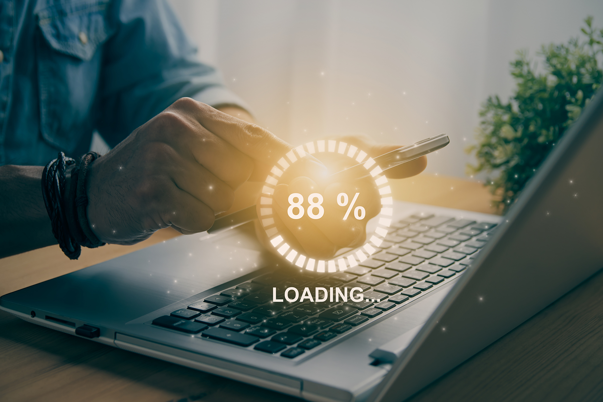 laptop with status loading